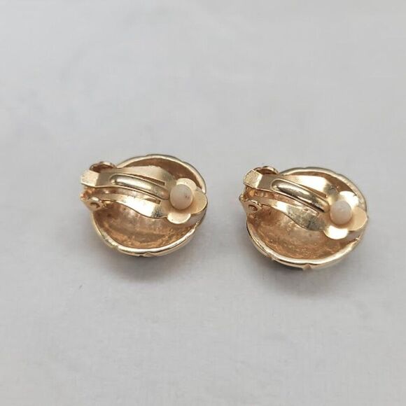 UNBRANDED Vintage Clip On Earrings - Picture 6 of 6
